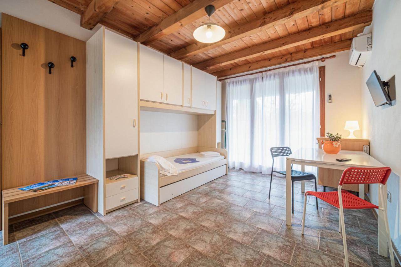Villaggio Ca' Laguna Градо Екстериор снимка