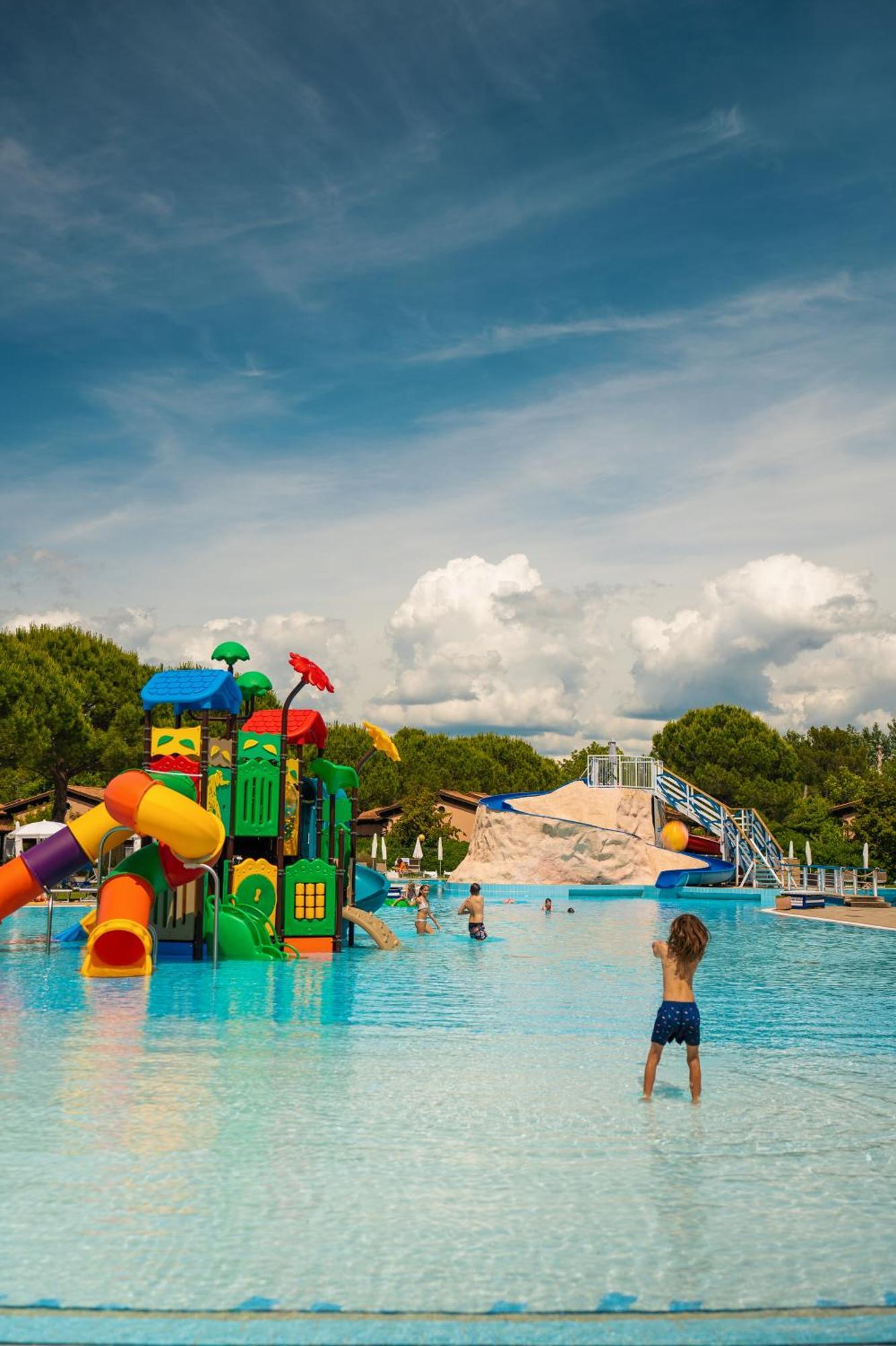 Villaggio Ca' Laguna Градо Екстериор снимка