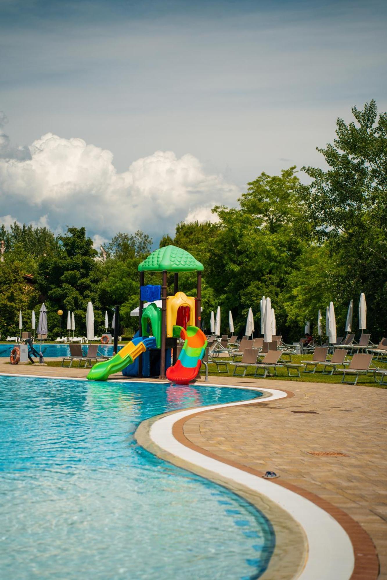 Villaggio Ca' Laguna Градо Екстериор снимка