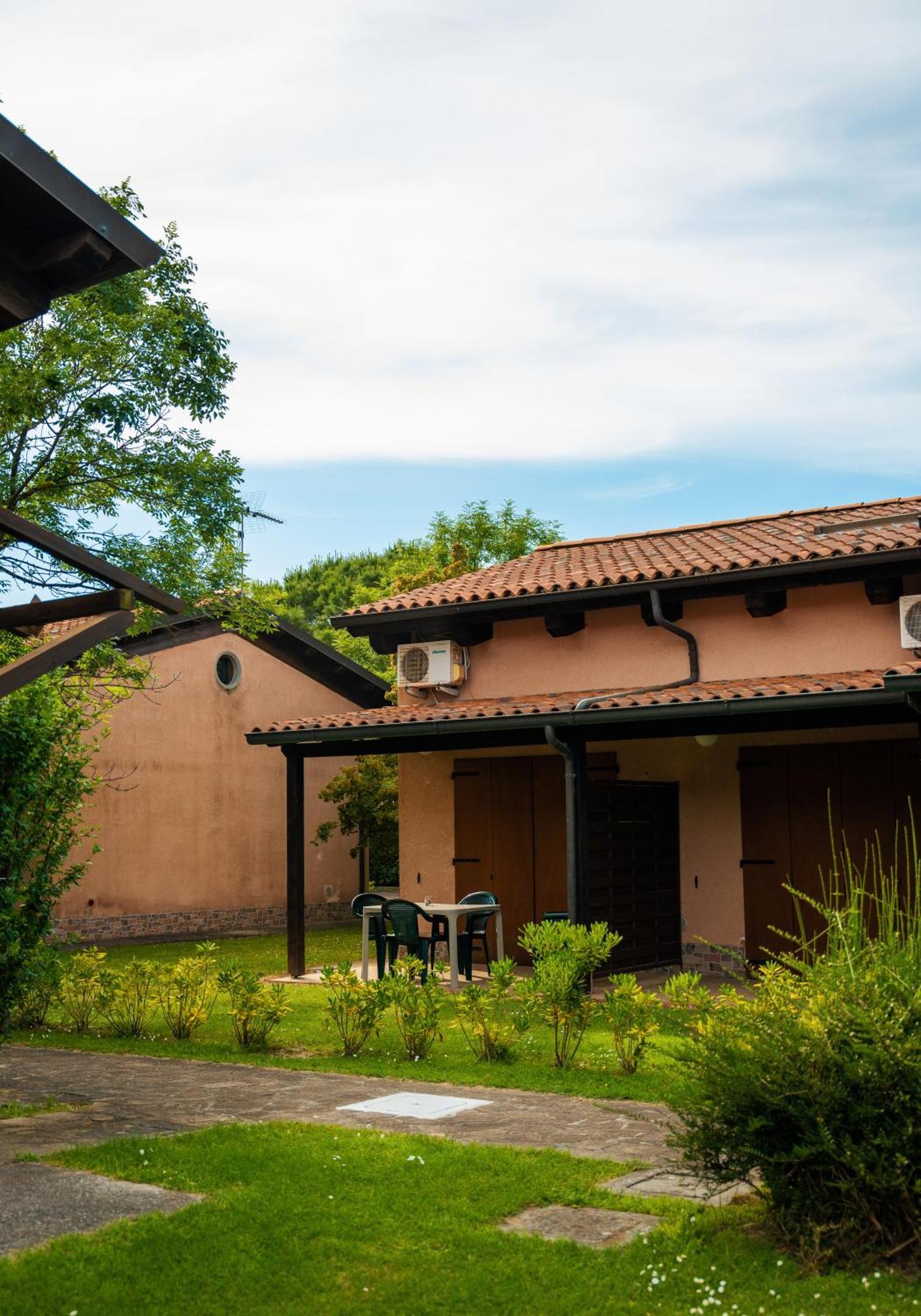 Villaggio Ca' Laguna Градо Екстериор снимка