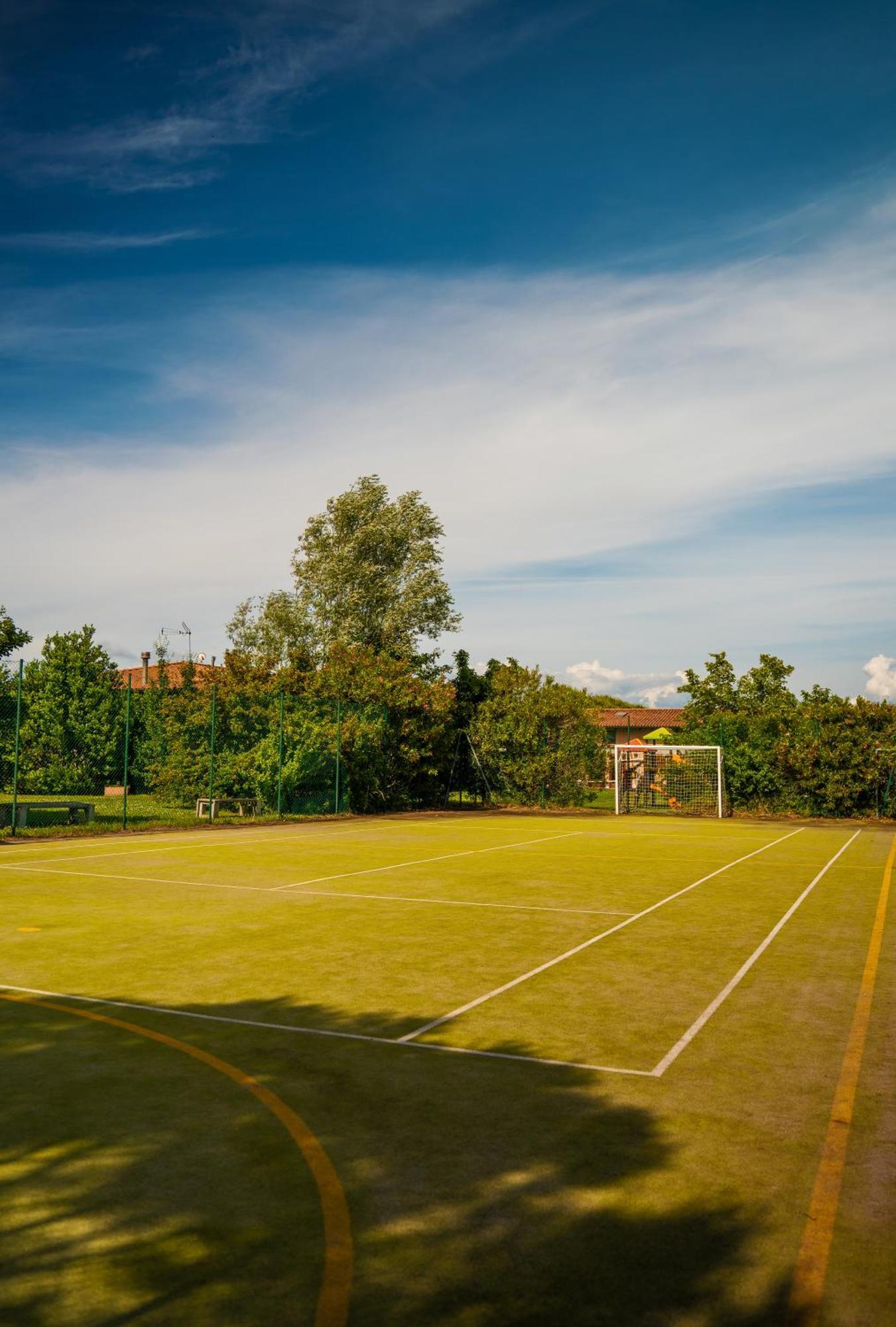 Villaggio Ca' Laguna Градо Екстериор снимка